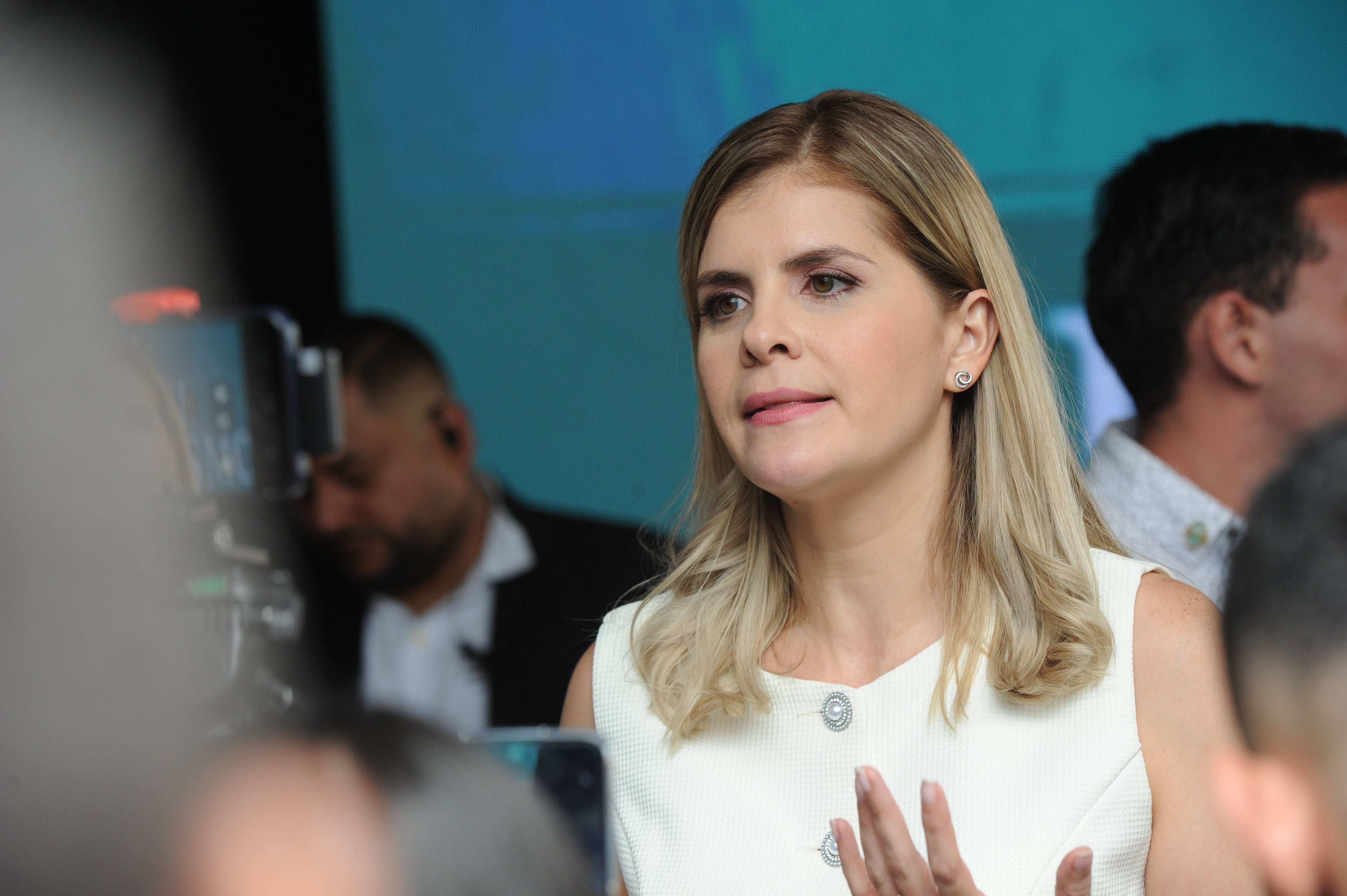 Partido Pueblo Soberano Sra Laura Fernández