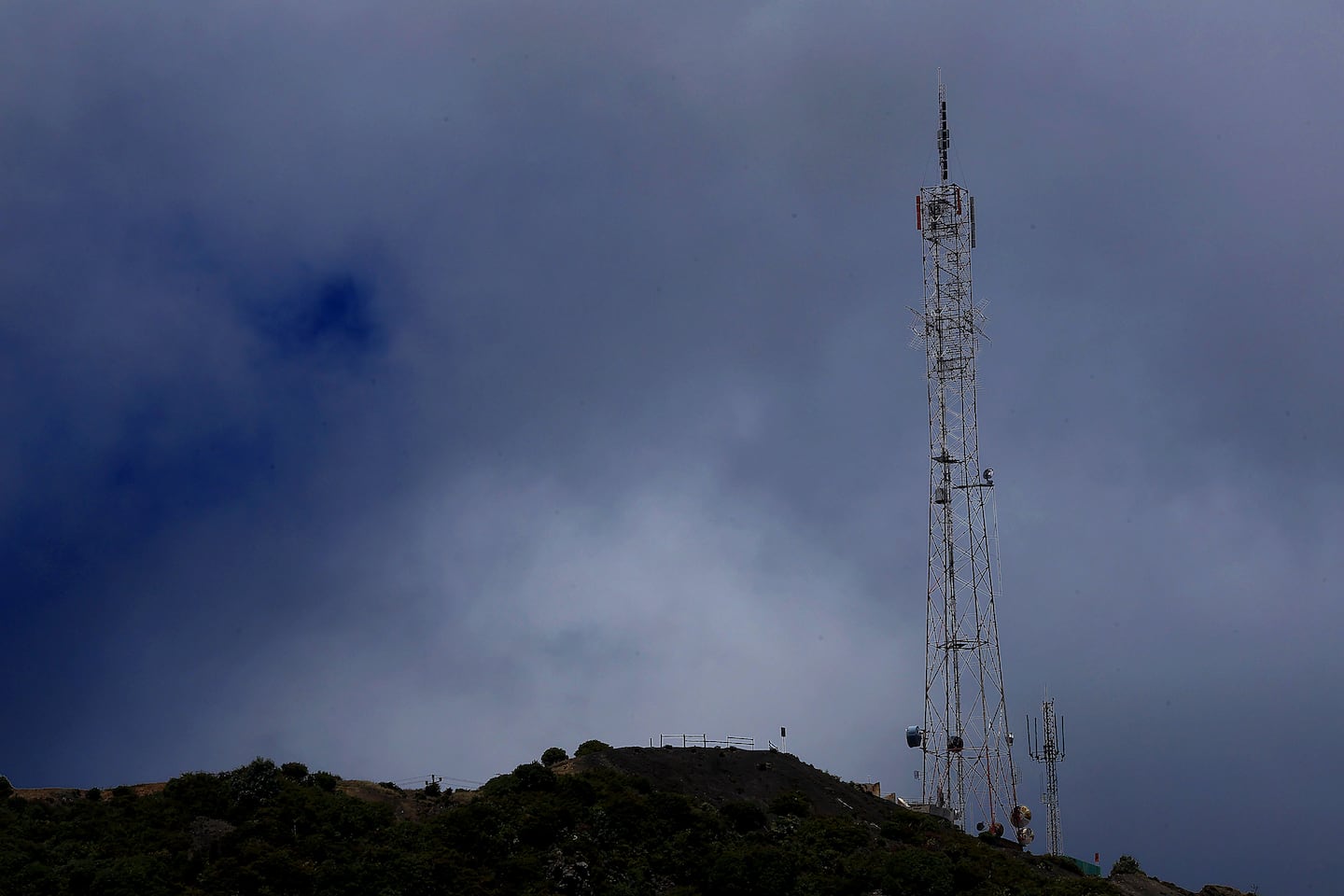 Sala Constitucional emitió segunda sentencia sobre la subasta de frecuencias de radio y TV y muestra una tendencia ante otros recursos contra el proceso