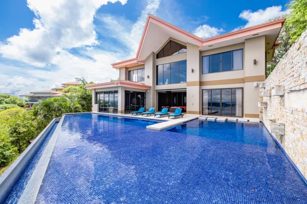 Alojamientos más caros de Airbnb en playa Hermosa, Guanacaste