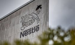 Nestlé retira leches infantiles de decenas de países, siete latinoamericanos