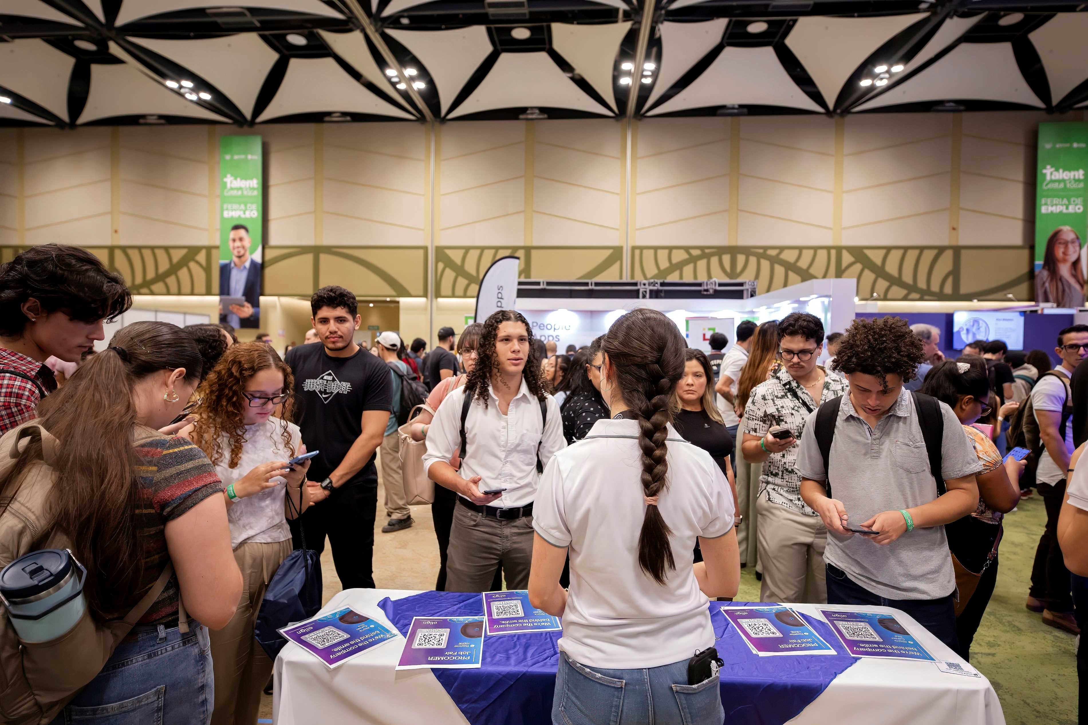 feria de empleo PROCOMER