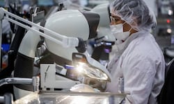 Costa Rica amarra el 52% de la inversión MedTech en Latinoamérica, pero la burocracia amenaza su hegemonía