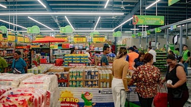 Podcast: Las tres razones por las cuales la inflación negativa no alivia el bolsillo de los costarricenses