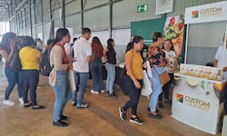 Feria de empleo en la Antigua Aduana reunirá más de 1.500 vacantes y empresas de múltiples sectores en San José; vea los requisitos y oferentes