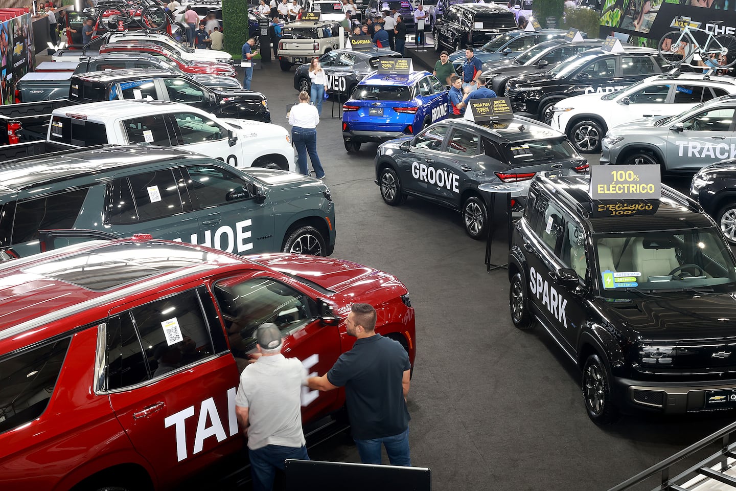 Expomóvil 2026: estas son las diferencias en los préstamos para vehículos eléctricos y de combustión