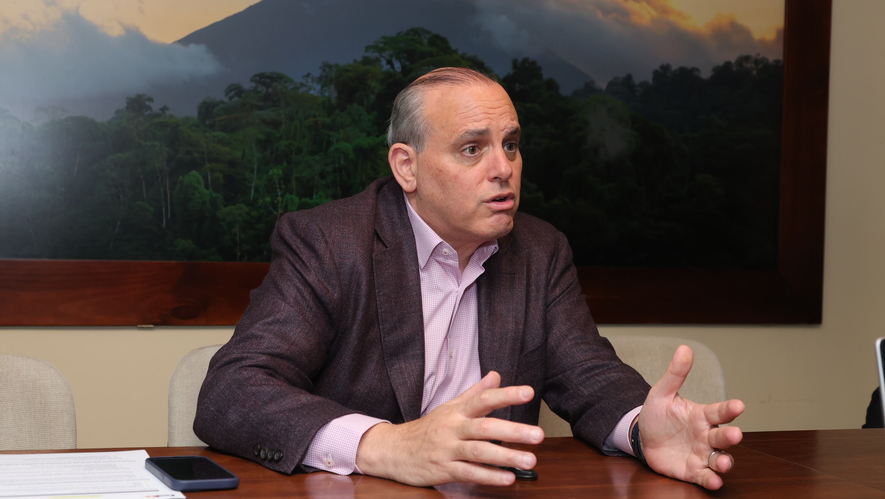 11/09/2025/ Basil Khalil, vicepresidente de operaciones de FedEx para el Caribe y América Central / foto John Durán