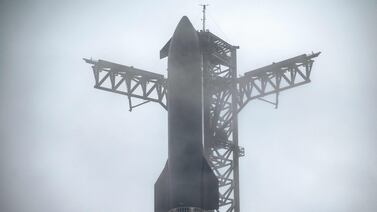 Elon Musk anunció que su megacohete Starship volará a Marte a finales de 2026, con el robot Optimus a bordo
