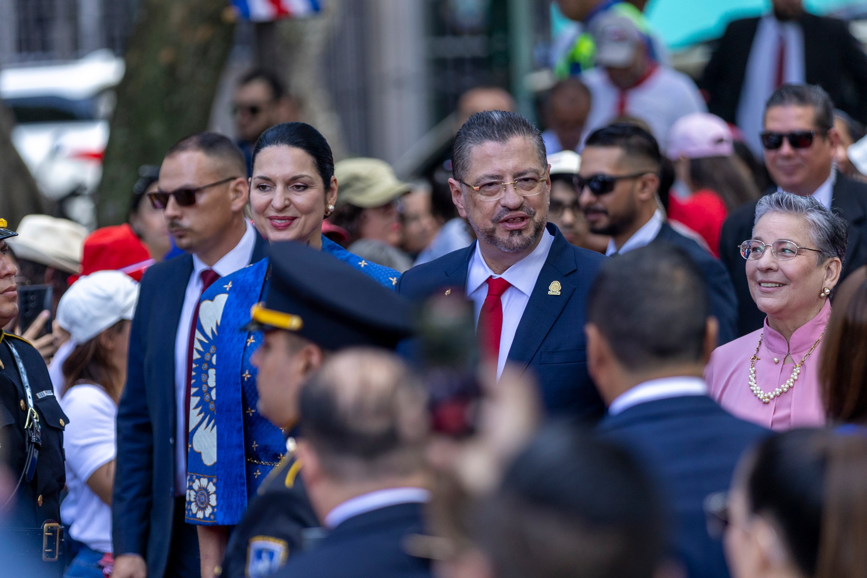 15/09/2024, San José, Paruqe Nacional y Avenida Segunda, celebración del acto cívico de los 203 años de independencia y el desfile de las bandas de las escuelas y colegios de San José, en el acto cívico estuvo el presidente de la república Rodrigo Chaves junto a la primera dama Signe Zeikate, y el alcalde de San José, Luis Diego Miranda, tambien ministros y diputados junto a varios diplomaticos.