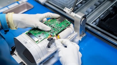 Costa Rica gana respaldo internacional en semiconductores, pero disminuye su formación especializada