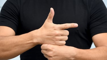 Quiere aprender Lesco en el 2026: ¿dónde y cuánto cuesta estudiar la lengua de señas en Costa Rica?