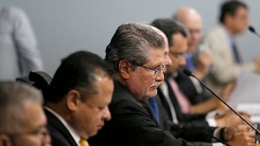 Editorial: La Corte: de árbitro a un gremio más