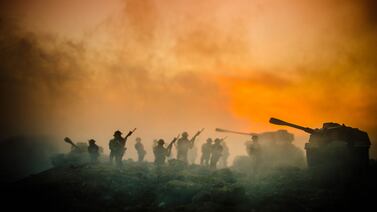 El gasto militar mundial aumentó de una manera sin precedentes desde el final de la Guerra Fría; vea el análisis