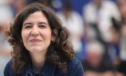Valentina Maurel hace historia en el Festival de Cannes con un retrato urbano de San José