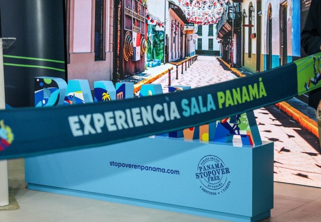 Autoridades y representantes del sector turístico participaron en la inauguración de Sala Panamá en el Aeropuerto Internacional de Tocumen.
