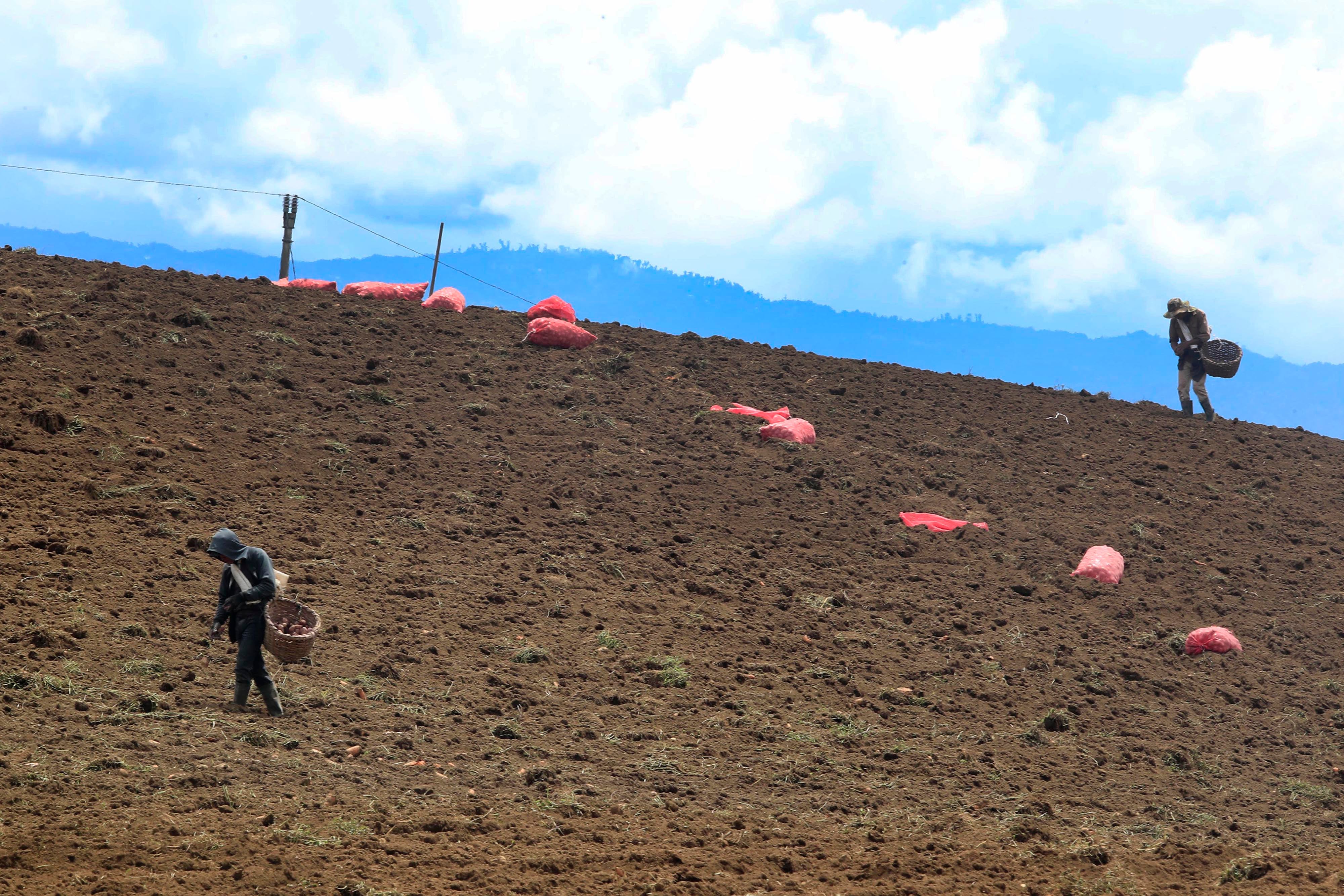 03/10/2023 Cipreses de Oreamuno. Recorrido por este distrito que ha sido noticia en los últimos años porque sus habitantes están recibiendo agua contaminada. Miles de habitantes siguen recibiendo agua de cisternas por la contaminación detectada desde 2021 y confirmada por un estudio en conjunto del IRET-UNA y el Laboratorio Nacional de Agua del AYA.