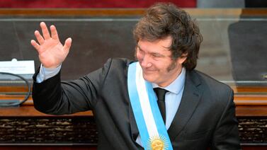 Milei recibe aprobación definitiva de su paquete de reformas en Argentina