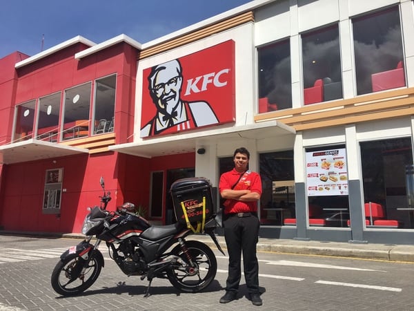 Kfc Amplia Servicio Expres A Heredia Y Santa Ana Y Llegara A 15 Puntos Mas A Final De Ano El Financiero