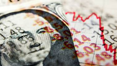 ¿Qué podemos hacer ante la caída impetuosa del dólar?