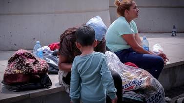 Migrantes venezolanos: entre los cadáveres del Darién y los candados de EE.UU., el limbo se llama Costa Rica