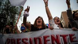 Chile va a segunda vuelta entre dos polos opuestos que sacuden al mercado 