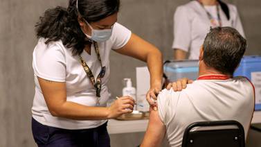 Costa Rica podría alcanzar vacunación completa del 60% de su población a mediados de noviembre